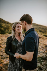 022 DSC 8224 Hochzeitsfotograf Köln Hochzeit NRW Stenzelberg Siebengebirge Paarshooting Boho Vintage Hippie Elopement Vera Prinz