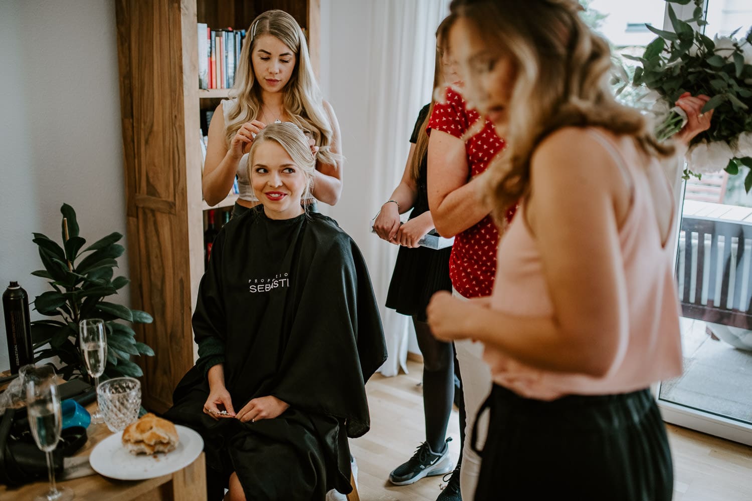 001 DSC 5622 Hochzeitsfotograf Köln Hochzeit NRW Hausboot Düsseldorf Boho Vintage Hippie Elopement Vera Prinz