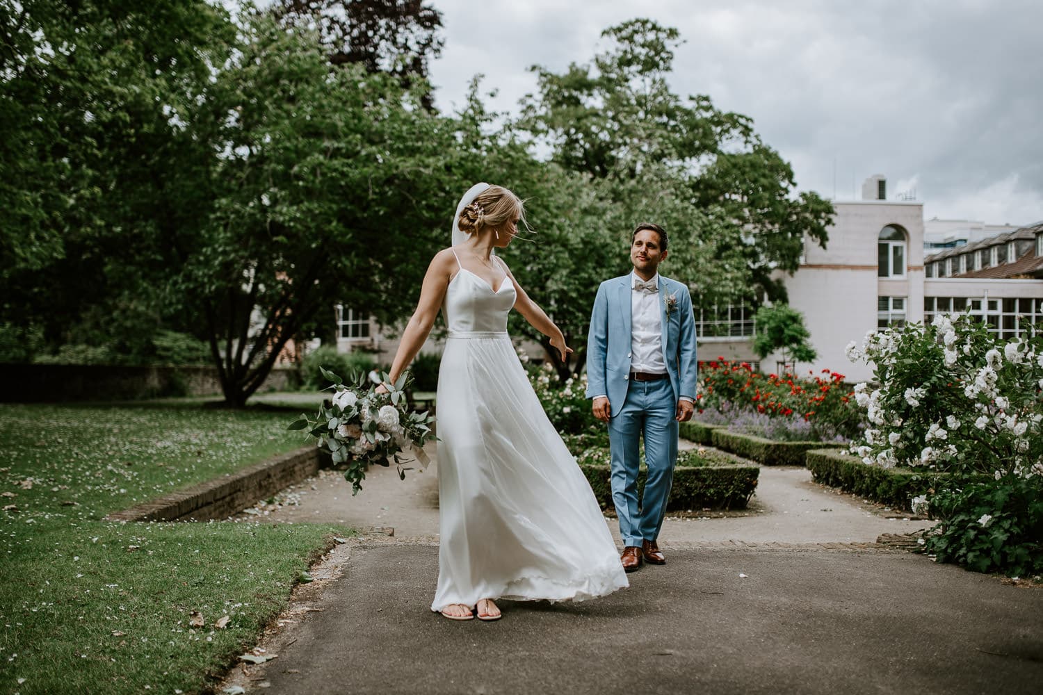 034 DSC 6112 Hochzeitsfotograf Köln Hochzeit NRW Hausboot Düsseldorf Boho Vintage Hippie Elopement Vera Prinz