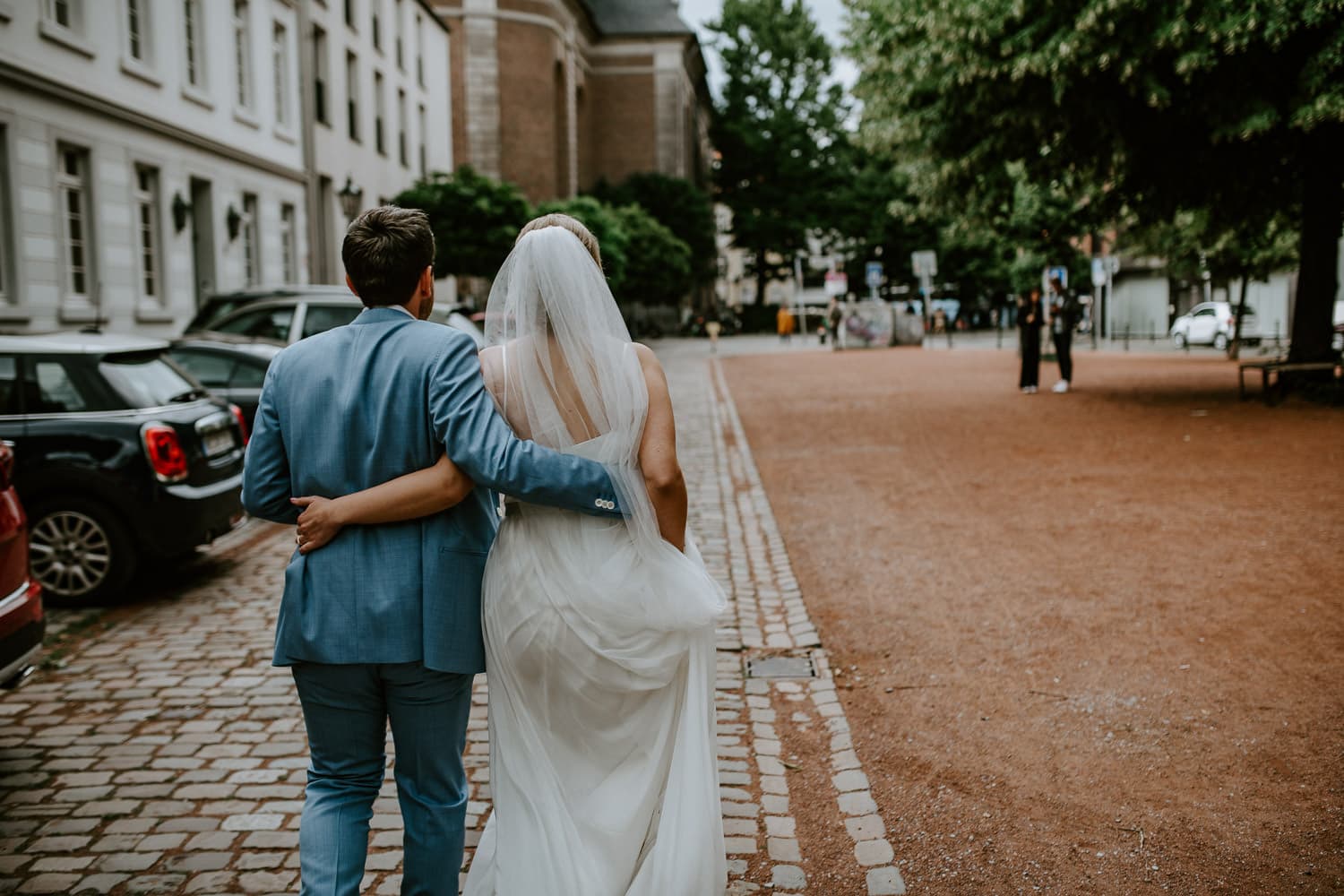 075 DSC 7475 Hochzeitsfotograf Köln Hochzeit NRW Hausboot Düsseldorf Boho Vintage Hippie Elopement Vera Prinz