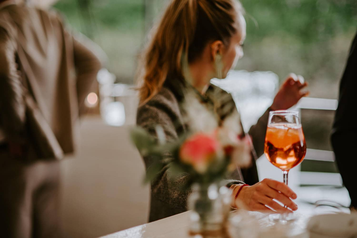 109 DSC 4984 Hochzeitsfotograf Köln Hochzeit NRW Hausboot Düsseldorf Boho Vintage Hippie Elopement Vera Prinz