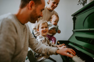 DSC7355 veraprinz Hochzeitsfotograf Familienfotograf Köln Düsseldorf Bonn NRW natürliche Familienfotos ungestellt günstig
